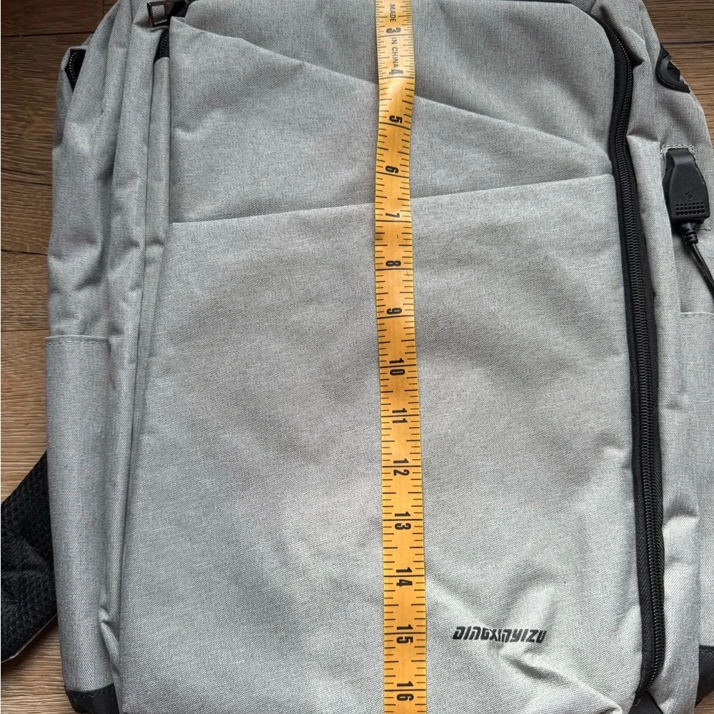 Smart laptop backpack waterproof business casual NWOT price firm!